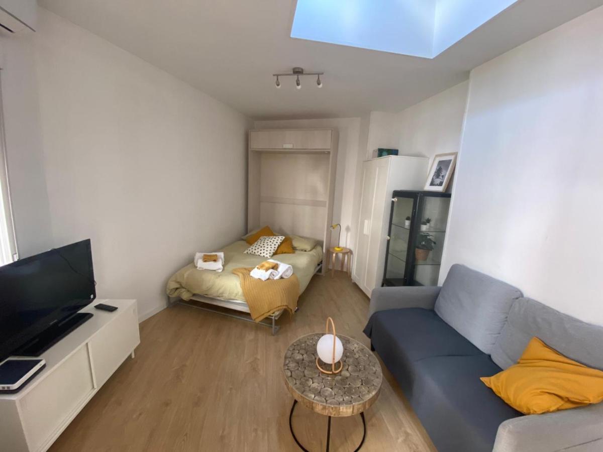 Bonito Estudio Con Terraza Madrid Exterior photo